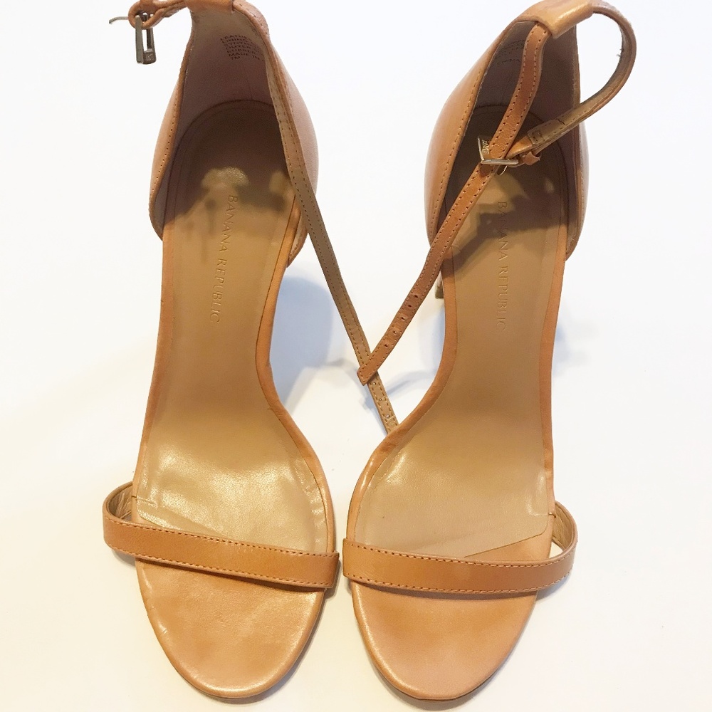 skinny strap banana republic 4" heels